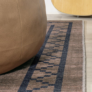 Korsa Geometric Medallion Machine-washable Area Rug